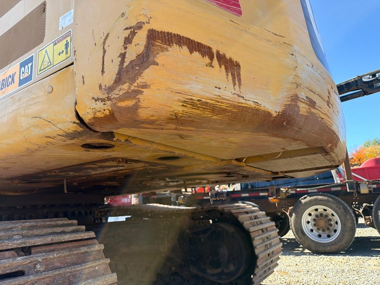 2013-caterpillar-c9-image-19