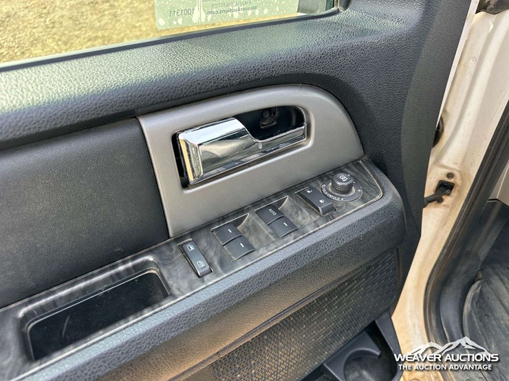 2016-ford-expedition-limited-image-27