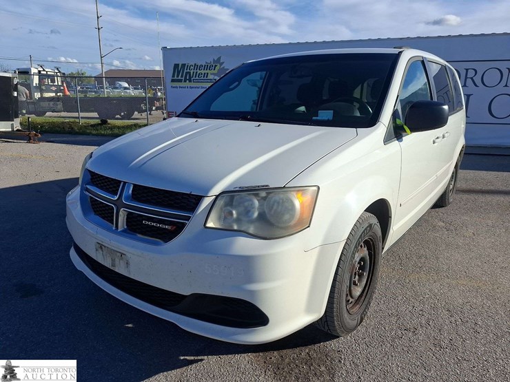 2012-dodge-grand-caravan-image-1