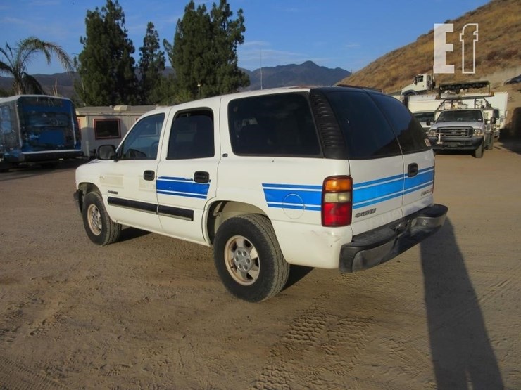 2001-chevrolet-tahoe-image-4