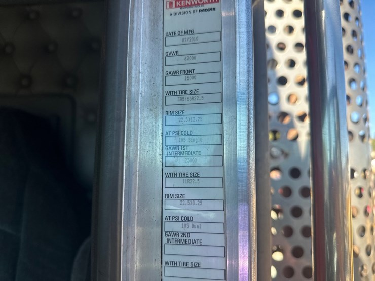 2011-caterpillar-c15-image-69