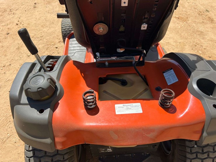 husqvarna-yta24v48-24-hp-48"-riding-lawn-tractor-(473-hours)-image-18