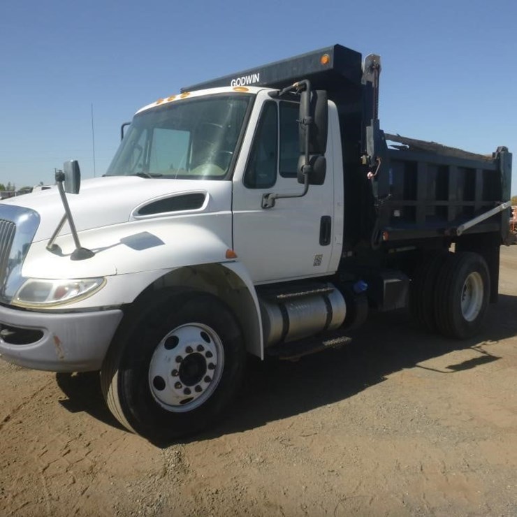 2016 INTERNATIONAL DURASTAR 4300