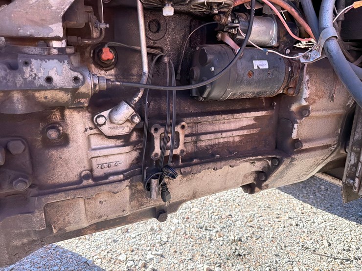 massey-ferguson-1135-image-14