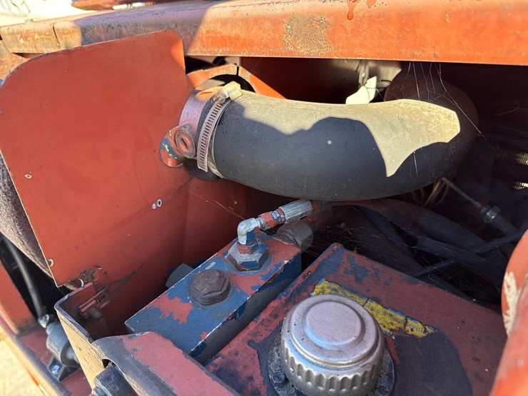 ditch-witch-350sx-image-19
