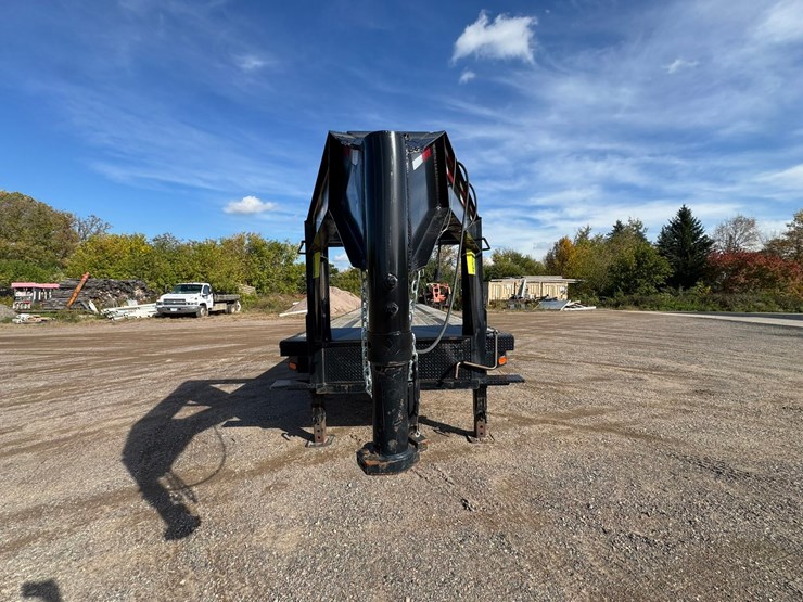 #1956-•-2023-gatormade-tuff-gooseneck-trailer-image-8