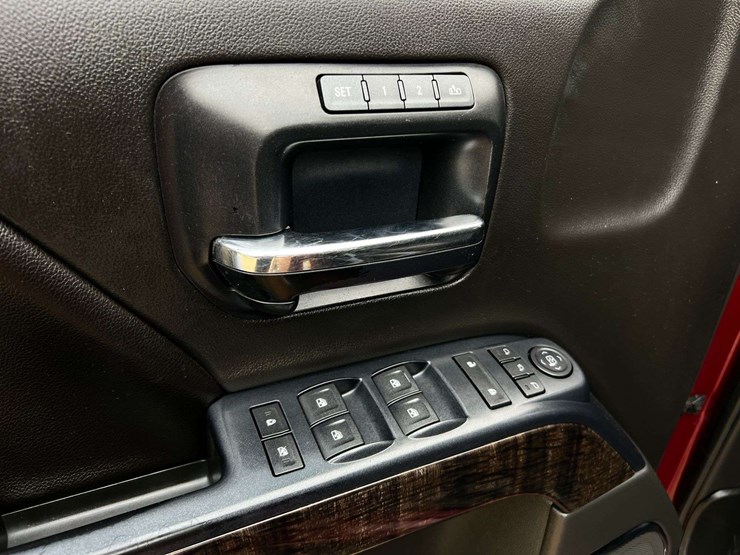 2014-gmc-sierra-1500-denali-image-11