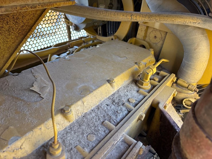 caterpillar-d5m-lgp-image-45