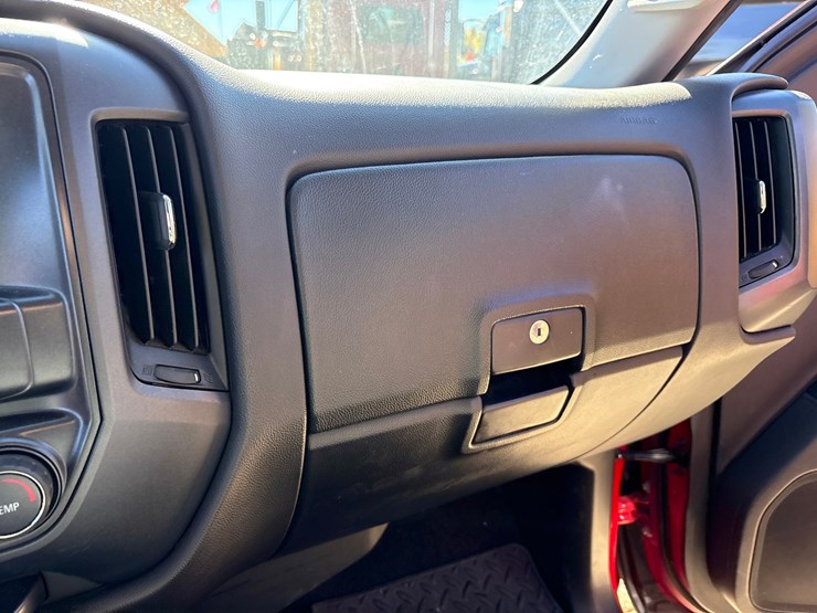 2018-chevrolet-silverado-1500-image-49
