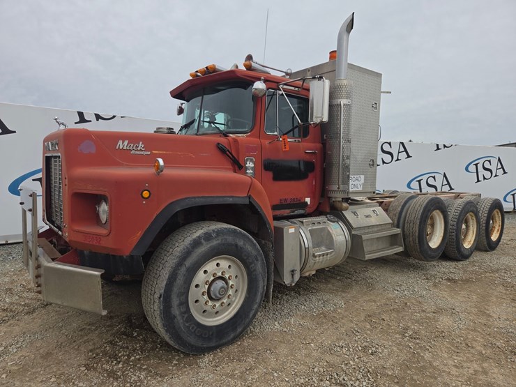 mack-rb688s-image-1