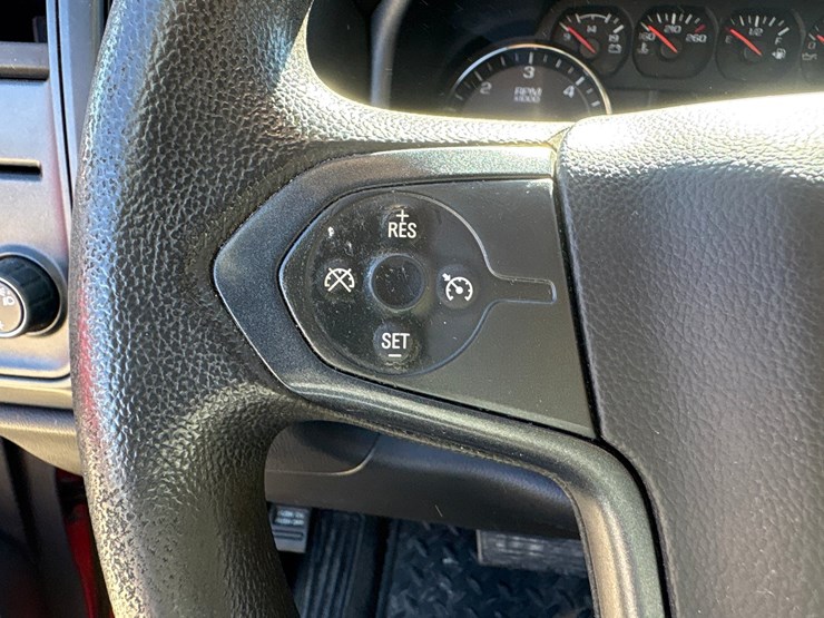 2018-chevrolet-silverado-1500-image-42