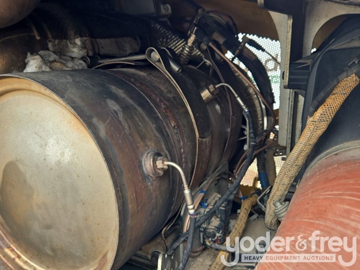 2021-caterpillar-d5-lgp-image-47