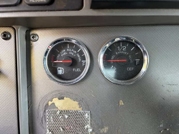2013-kenworth-t370-image-81