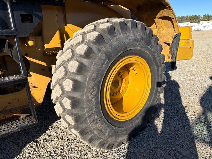 caterpillar-938g-image-63