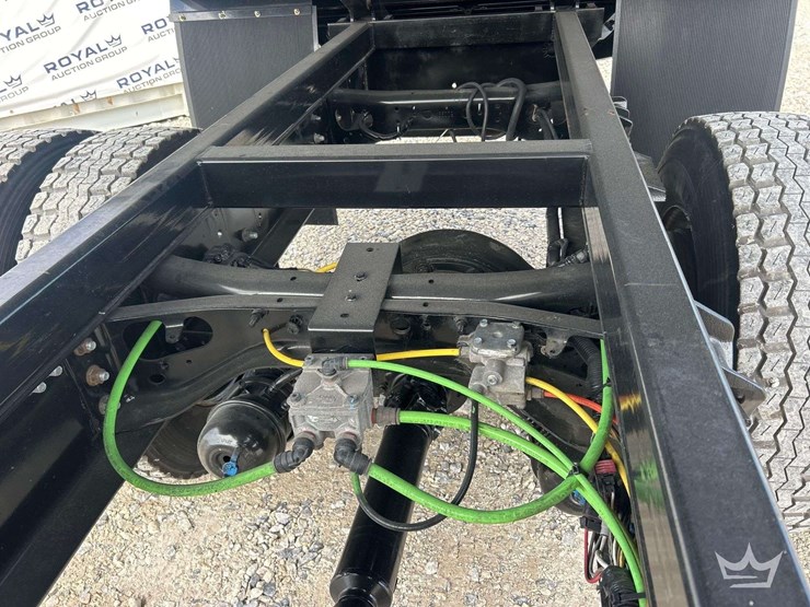 2020-international-mv607-image-29