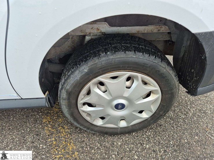 2014-ford-transit-connect-image-18