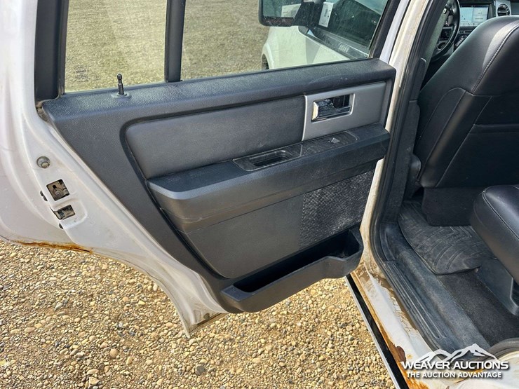 2016-ford-expedition-limited-image-28