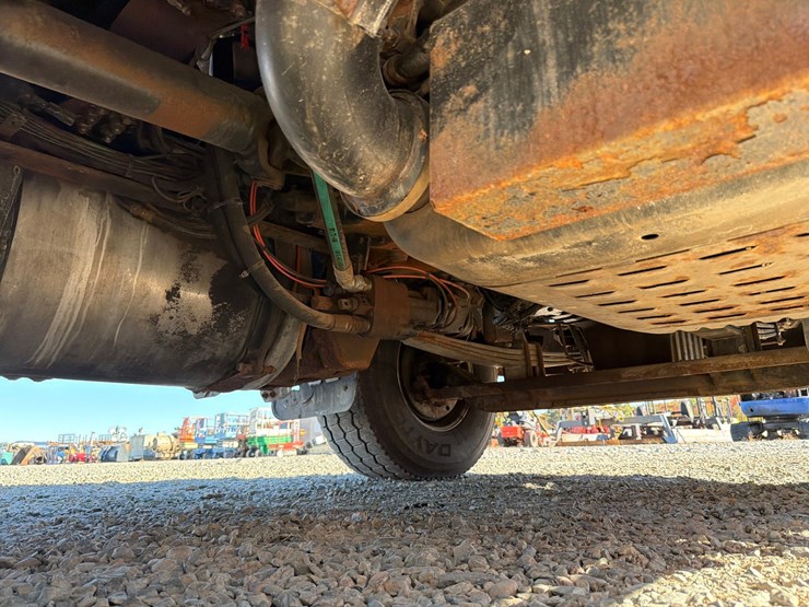2018-western-star-4700-image-60