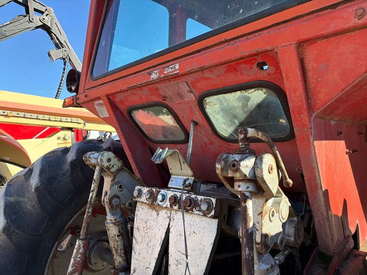 massey-ferguson-1135-image-23