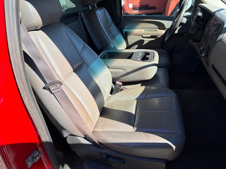 2013-chevrolet-1500-image-67