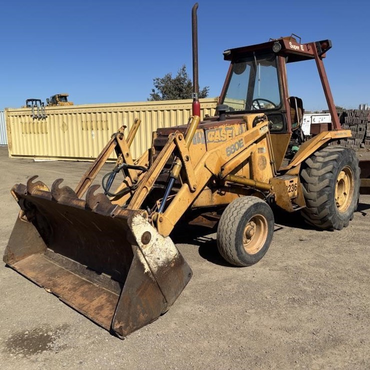 CASE 580