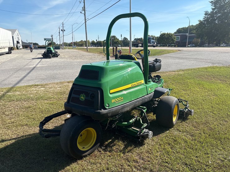 john-deere-8000a-image-3