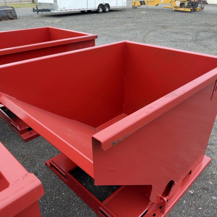 2 YARD SELF DUMPING HOPPER
