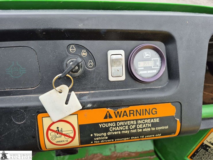 john-deere-gator-image-11