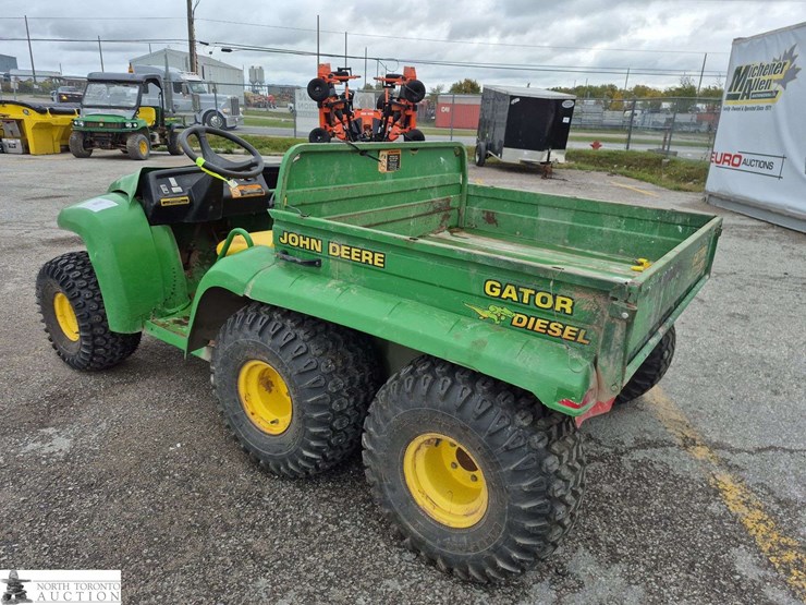 john-deere-gator-image-7