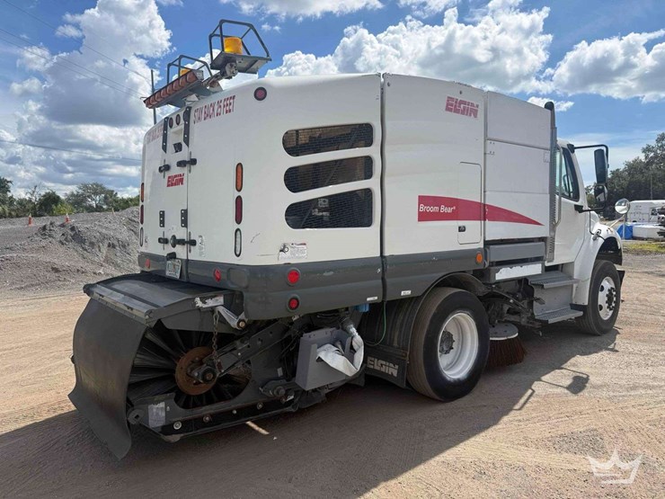 2018-elgin-broom-bear-image-3