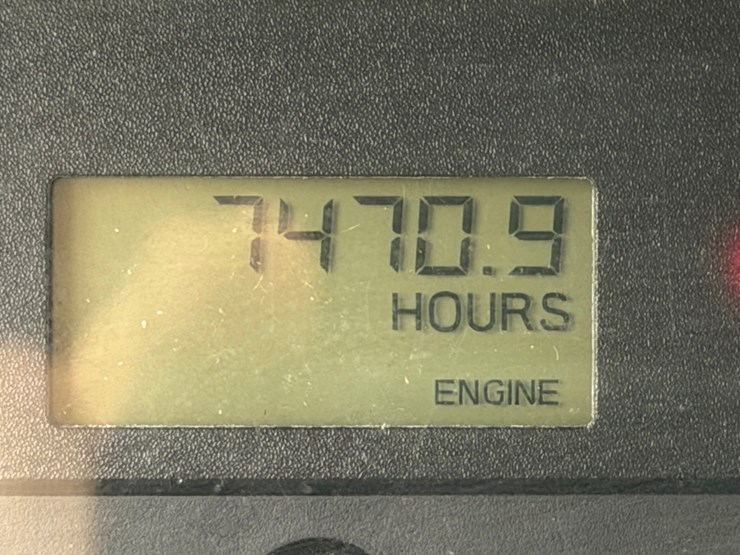 2006-freightliner-m2-106-image-71