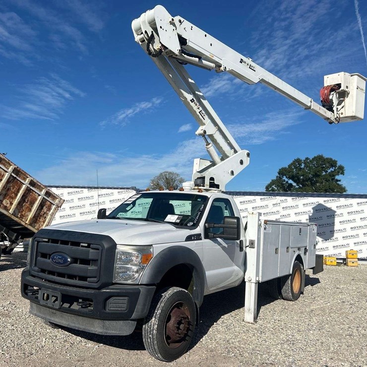 2016 FORD F550