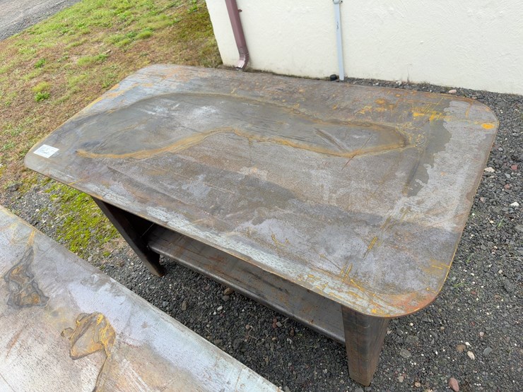 58”-x-29”-steel-welding-table-image-4