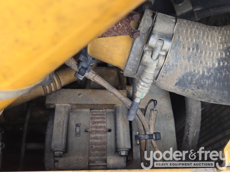 2021-caterpillar-d5-lgp-image-49