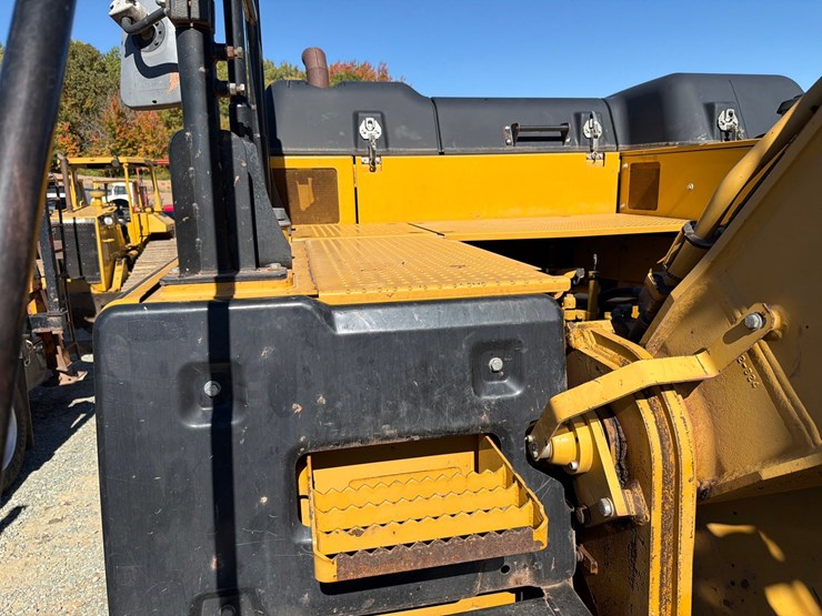 2013-caterpillar-c9-image-36
