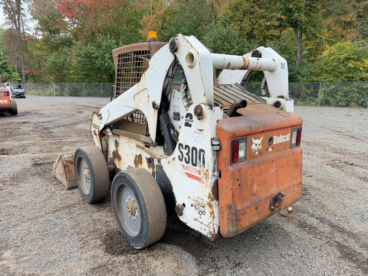 2005-bobcat-s300-image-3
