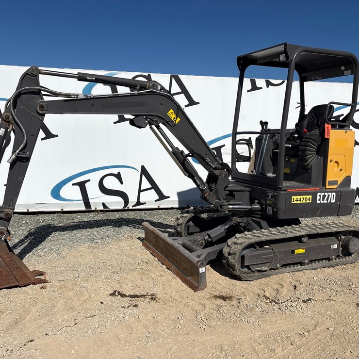 VOLVO EC27D
