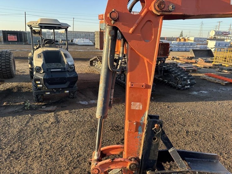 kubota-u30-image-15