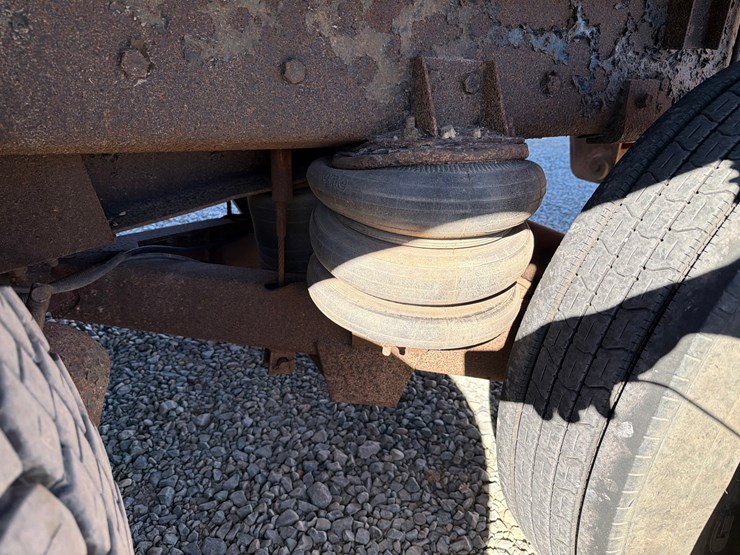 ford-l9000-image-24