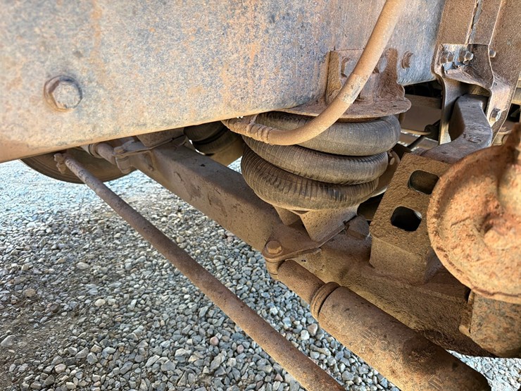 2016-kenworth-t880-image-35