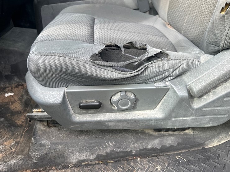 2013-ford-f150-image-40
