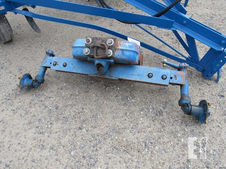 ford-4000-image-1