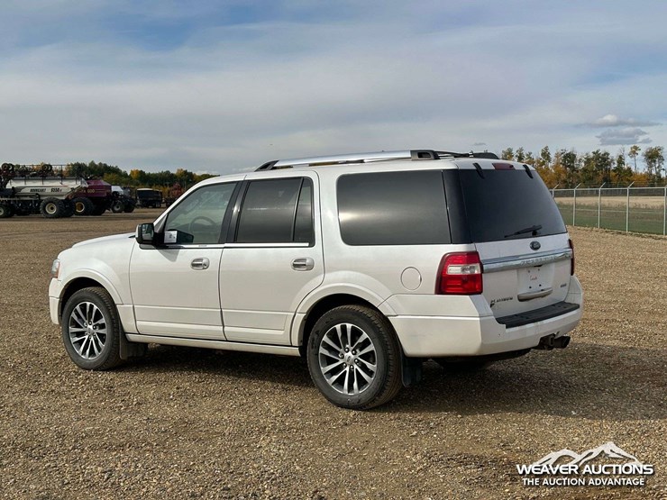 2016-ford-expedition-limited-image-4