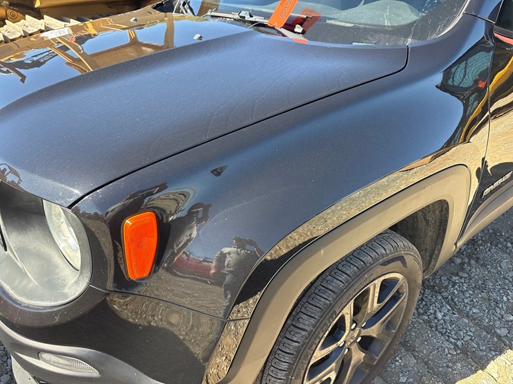 2016-jeep-renegade-image-8