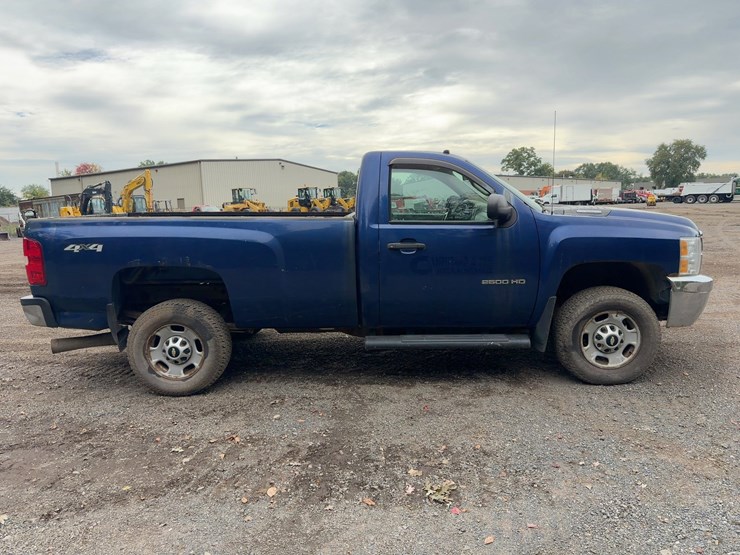 2013-chevrolet-silverado-2500hd-image-6