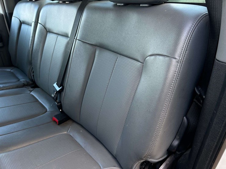2015-ford-f550-image-21