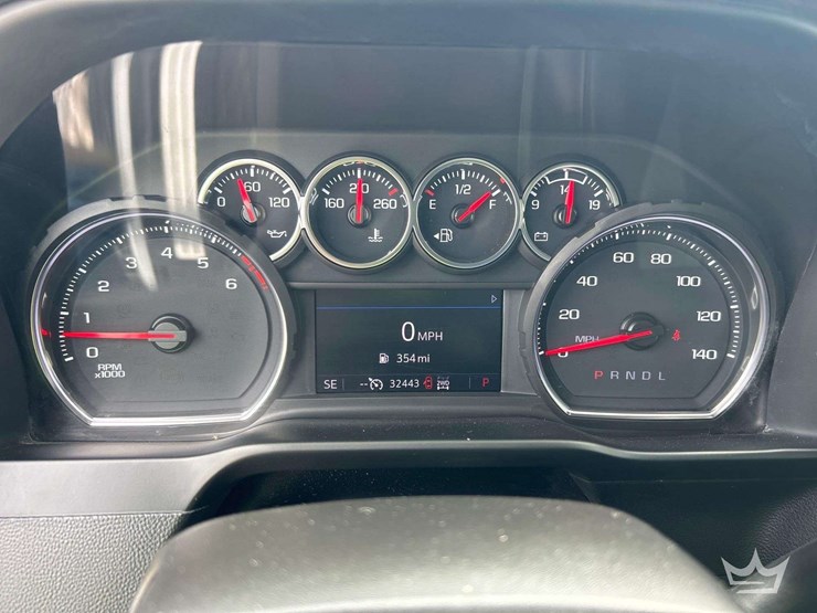 2022-chevrolet-silverado-2500-image-16