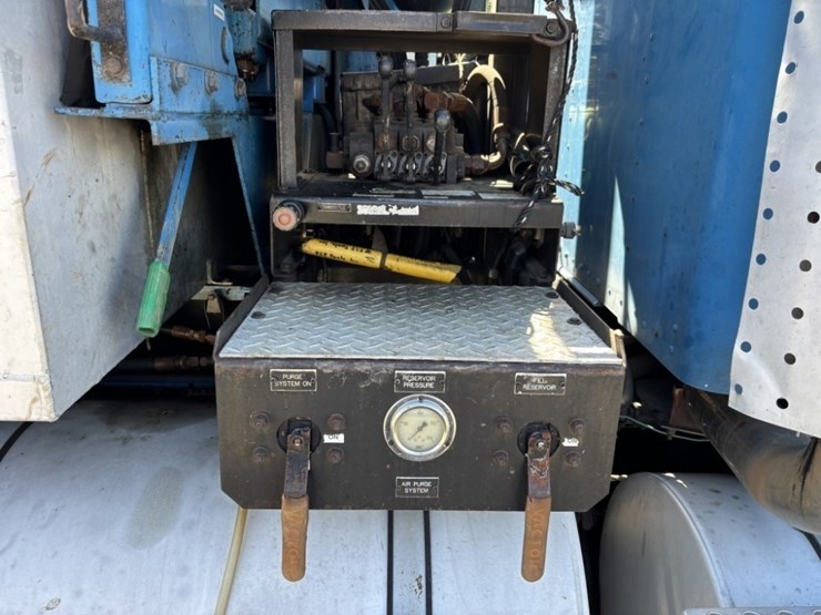 1994-vactor-2115-image-35