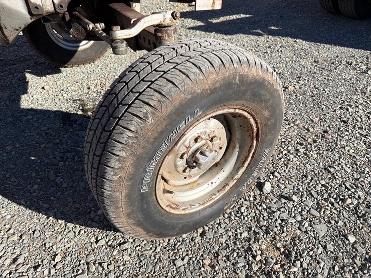 massey-ferguson-1135-image-58