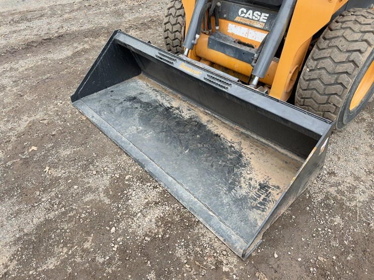 2013-case-sv250-image-9